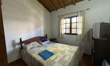 Venta Casa 2 ambientes con amplio patio
