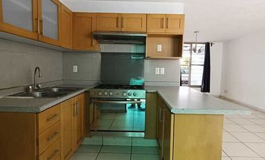 CASA EN RENTA DENTRO DE COTO EN SANTA MARIA TEQUEPEXPAN