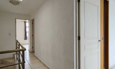 CASA EN RENTA DENTRO DE COTO EN SANTA MARIA TEQUEPEXPAN