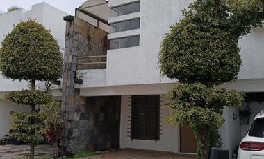 CASA EN RENTA DENTRO DE COTO EN SANTA MARIA TEQUEPEXPAN