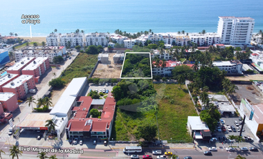 Terreno en Venta en Salagua, Manzanillo a 215 mts de la Playa