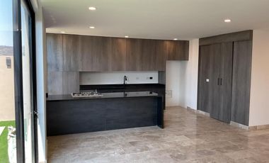 CASA EN VENTA EN ALTOZANO