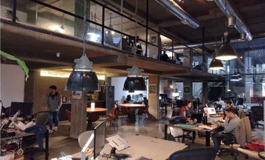 Local y/o Oficina - Excepcional -  480 m2 -  2 cocheras-  Dorrego al 100 -Excelente Ubicación