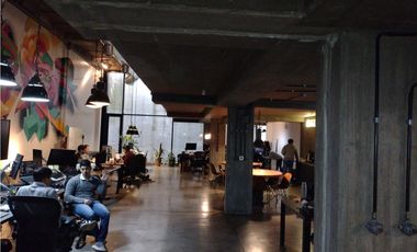 Local y/o Oficina - Excepcional -  480 m2 -  2 cocheras-  Dorrego al 100 -Excelente Ubicación