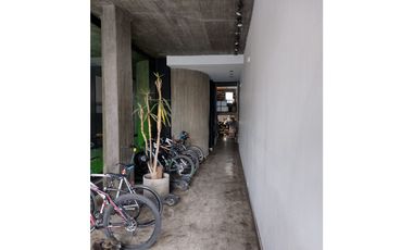 Local y/o Oficina - Excepcional -  480 m2 -  2 cocheras-  Dorrego al 100 -Excelente Ubicación