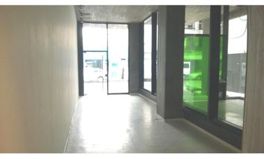 Local y/o Oficina - Excepcional -  480 m2 -  2 cocheras-  Dorrego al 100 -Excelente Ubicación