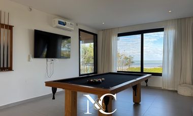 Casa en  venta en Costa Esmeralda vista al mar