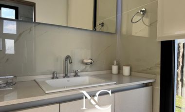 Casa en  venta en Costa Esmeralda vista al mar