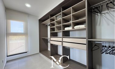 Casa en  venta en Costa Esmeralda vista al mar