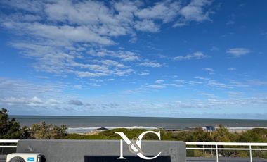 Casa en  venta en Costa Esmeralda vista al mar