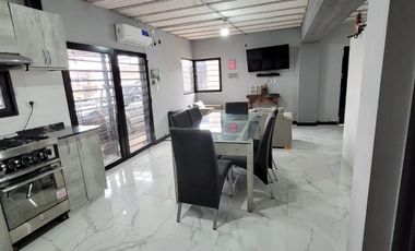 Casa en venta - 1 Dormitorio 1 Baño - Cochera - 330Mts2 - El Pato, Berazategui