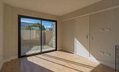 Casa A Estrenar En Pinos de Anchorena