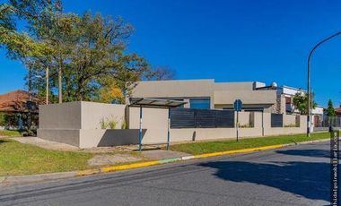 Casa A Estrenar En Pinos de Anchorena