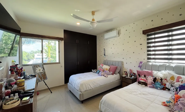 CASA EN VENTA, EN PRIVADA, 3 REC. MÉRIDA, CONKAL.