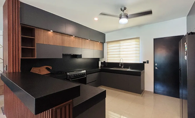 CASA EN VENTA, EN PRIVADA, 3 REC. MÉRIDA, CONKAL.