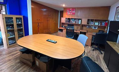 CASA EN VENTA EN LOMAS DE TARANGO