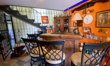 CASA EN VENTA EN LOMAS DE TARANGO