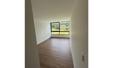 Arriendo Apto para estrenar con balcón, Sajonia Vía al Aeropuerto