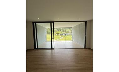 Arriendo Apto para estrenar con balcón, Sajonia Vía al Aeropuerto