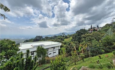 CASA CAMPESTRE DE LUJO EN VENTA, MEDIO DAPA, YUMBO