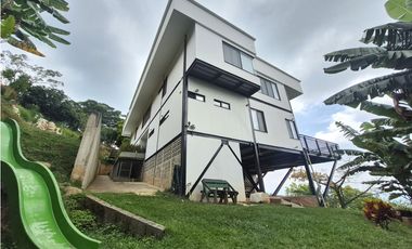 CASA CAMPESTRE DE LUJO EN VENTA, MEDIO DAPA, YUMBO