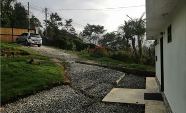 SE RENTA CASA EN VEREDA LA CLARA GUARNE