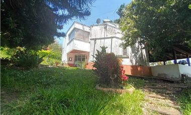 VENTA PERMUTA DE CASA CAMPESTRE PARA REMODELAR FLORIDABLANCA COD:1076