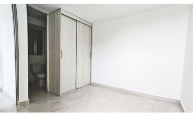Vendo apto en La Estrella sector Comfama, piso medio con vista