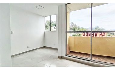 Vendo apto en La Estrella sector Comfama, piso medio con vista