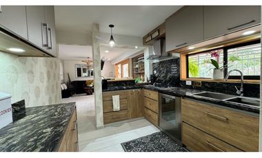 VENTA DE HERMOSA CASA BARRIO LA CASTELLANA ARMENIA