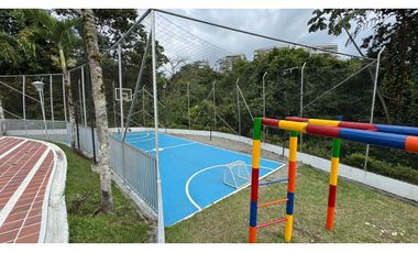 VENTA DE HERMOSA CASA BARRIO LA CASTELLANA ARMENIA