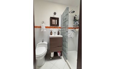 VENTA DE HERMOSA CASA BARRIO LA CASTELLANA ARMENIA