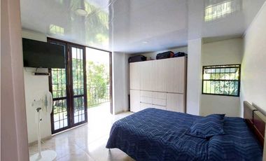 Venta Casa Campestre con Piscina en La Mesa- San Joaquin