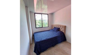 Venta Casa Campestre con Piscina en La Mesa- San Joaquin