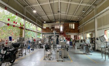 Bodegas en Copacabana