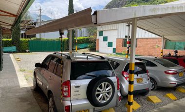 Bodegas en Copacabana