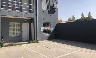 Venta - Depto 1 Dormitorio con cochera - Los Sauces y Jujuy - D054