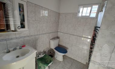 Dúplex  de 2 dormitorios c/ cochera en Costa Azul.