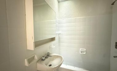 amplio PH tres ambientes en alquiler sin expensas en Villa Dominico avellaneda