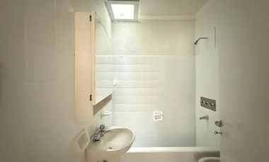 amplio PH tres ambientes en alquiler sin expensas en Villa Dominico avellaneda