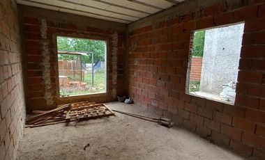 Casa a terminar de 4 Amb a la venta en Cañuelas