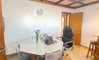 Casa de tres ambientes con cochera en Sarandi a la Venta