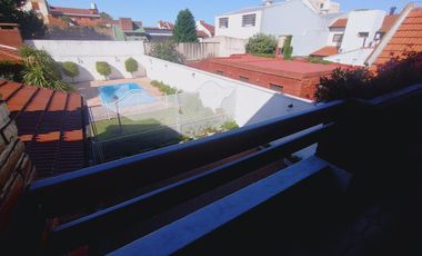 VENTA CASA SOBRE DOS LOTES 3 DORMITORIOS PILETA QUINCHO EN QUILMES