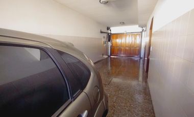 VENTA CASA SOBRE DOS LOTES 3 DORMITORIOS PILETA QUINCHO EN QUILMES