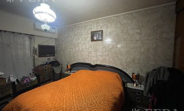 Venta PH 2 ambientes con cochera en Lanús