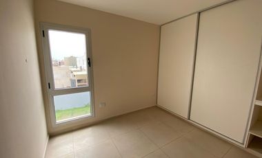 Dúplex en Alquiler en San Ignacio Village. 2 dormitorios.