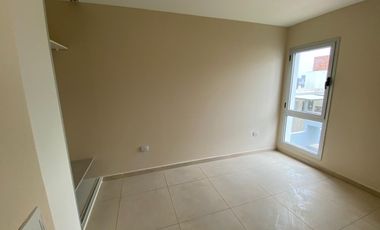 Dúplex en Alquiler en San Ignacio Village. 2 dormitorios.