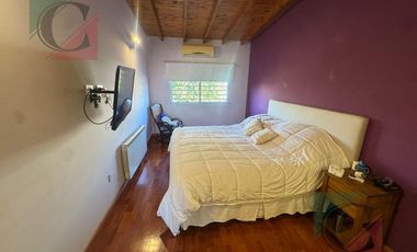 Casa 4 ambientes con cochera apto credito