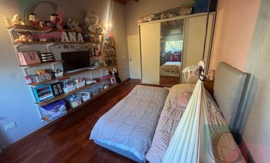 Casa 4 ambientes con cochera apto credito