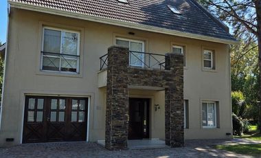 Casa en Venta con Pileta en Saint Thomas Country Club Canning PG